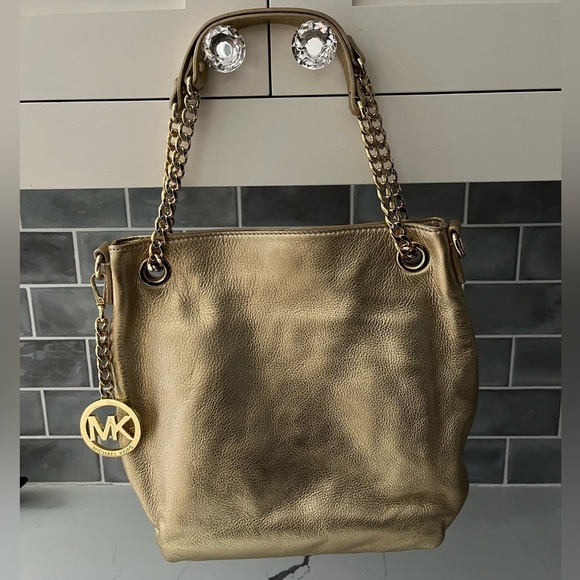 Michael Kors Gold Metallic Leather Shoulder Crossbody Bag Gold Chainlink Straps - Picture 1 of 14